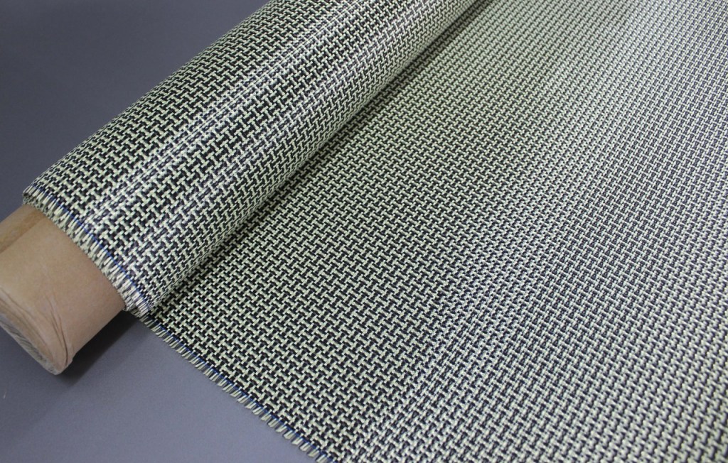 CLM-Pro-hybrid-carbon-aramid-170g-1